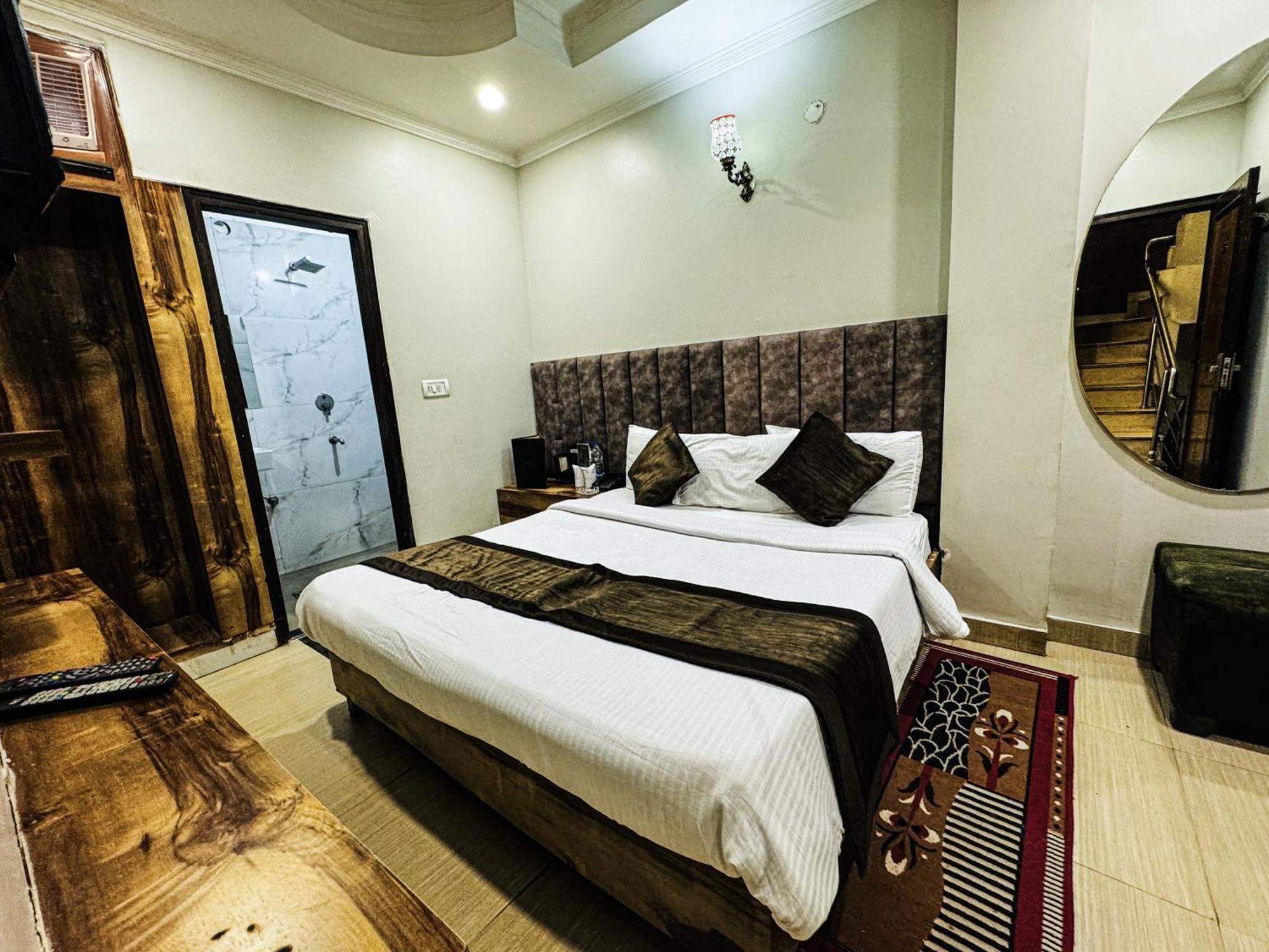 Hotel Nityaa Suites نيودلهي المظهر الخارجي الصورة